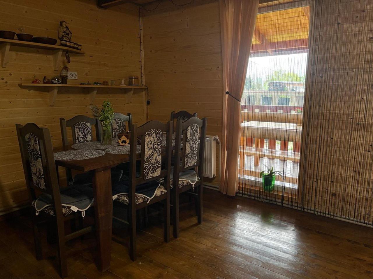 Карпатський Котедж Karpatian Cottage Vorokhta Quarto foto